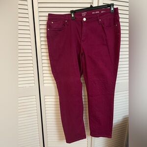 Crown and Ivy Women’s Skinny Jeans Plus size 18